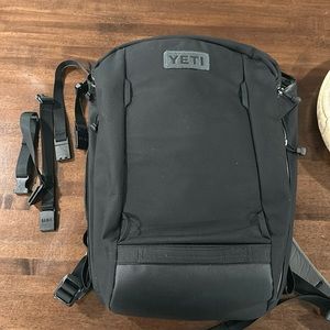 Yeti 22L Backpack Crossroads